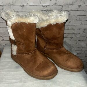 Women's Brown Fur-Lined Winter Boots